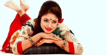 নতুন সিনেমায় রাগী আঁচল