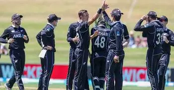New Zealand beat Bangladesh by 8 wickets