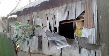 আ.লীগ নেতার কাণ্ড!