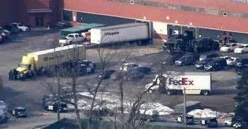 Illinois shooting: 5 killed, gunman also dead