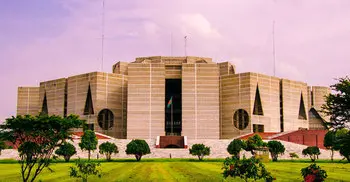 Newly-elected lawmakers take oath