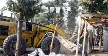 ঢাকা-চট্টগ্রাম মহাসড়কের অবৈধ স্থাপনা উচ্ছেদ