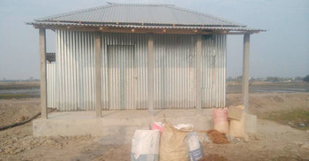 মাছের ঘেরে আশ্রয়ণ প্রকল্পের ঘর