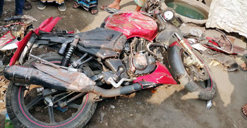 জুমার নামাজ পড়া হলো না বাদলের