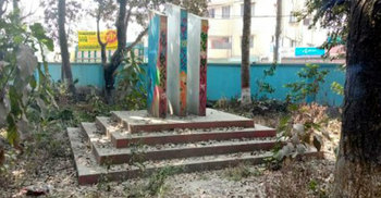 ২১ ফেব্রুয়ারি ছাড়া শহীদ মিনার পরিষ্কার হয় না