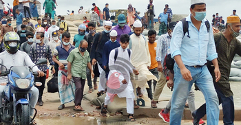 চেকপোস্ট ফাঁকি দিয়ে সিএনজিতে শিমুলিয়া ঘাটে যাচ্ছে যাত্রীরা