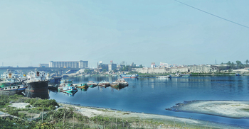 দূষণে জৌলুস হারাচ্ছে শীতলক্ষ্যা