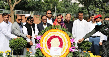 আনিসুল হকের সমাধিতে ডিএনসিসির শ্রদ্ধা