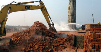 গাজীপুরে ইটভাটা ধ্বংস, ৪০ লাখ টাকা জরিমানা