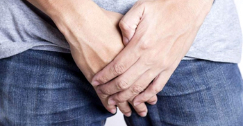 নওগাঁয় ব্লেড দিয়ে নিজের গোপনাঙ্গ কাটলেন যুবক