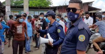 আ.লীগ নেতাকে বরণ করতে গিয়ে স্থানীয়দের সঙ্গে সংঘর্ষ, আহত ২০