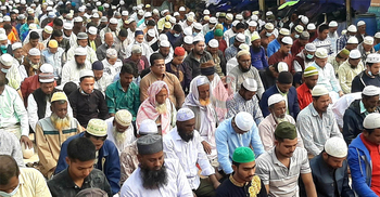 ইজতেমায় জুমার নামাজে লাখো মুসল্লি