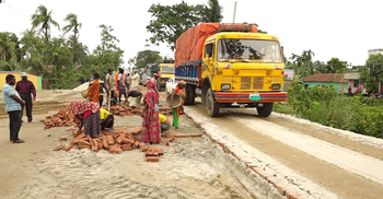 বেহাল মহাসড়কে জনভোগান্তি চরমে