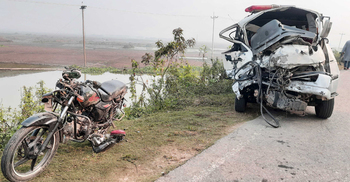 মরদেহবাহী অ্যাম্বুলেন্সের সঙ্গে সংঘর্ষে প্রাণ গেলো যুবকের