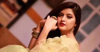 Pori Moni announces pregnancy