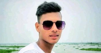 দুপচাঁচিয়ায় ট্রাকের ধাক্কায় দুই যুবক নিহত