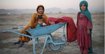 Donors pledge $1bn in aid for Afghanistan as UN warns of crisis