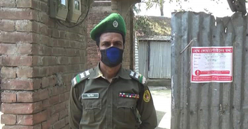 কোয়ারেন্টাইন না মানায় এবার প্রবাসীর বাড়ি লকডাউন, আনসার মোতায়েন