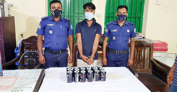 নোয়াখালীতে দুই মাদক কারবারি গ্রেফতার