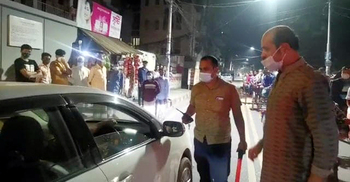 মেয়র আতিকুল বললেন, ‘নো সরি, থানায় যাবে গাড়ি’