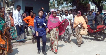 কুড়িগ্রামে ইনজেকশন পাচারের সময় নারী আটক