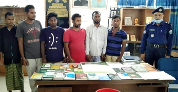 সিরাজগঞ্জে ককটেলসহ ৬ ছয়জন আটক