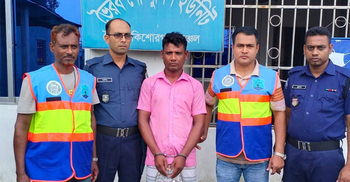 ছাত্রলীগের নেতাকর্মীদের কাছে ডাকাতি, ইউপি সদস্য গ্রেফতার