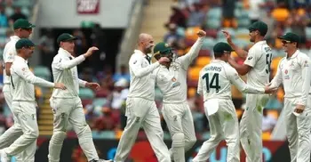 Australia remain on top in decisive Test