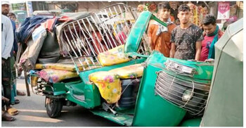 Bus-auto-rickshaw collision kills 3 students in Chandpur