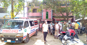 নওগাঁয় বাবার পরকীয়ার জেরে মা-ছেলের আত্মহত্যার অভিযোগ