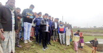 নদীর তীরে মিললো নবজাতকের মরদেহ