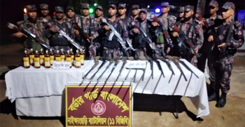 বান্দরবানের পাহাড়ি গর্ত থেকে ১৩ দেশীয় অস্ত্র উদ্ধার