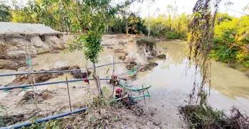 বালু তুলতে গিয়ে মাটিচাপায় যুবক নিহত