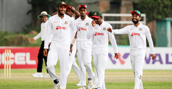 মাত্র ১১০ বলে শেষ দুই দিনের ম্যাচ