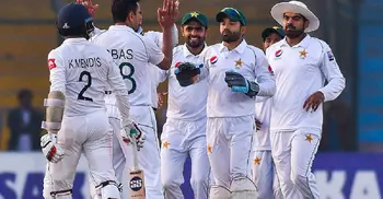 Shan, Babar put more pressure on Bangladesh