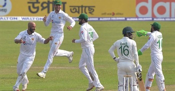 Sajid Khan bowls Pakistan to dramatic win