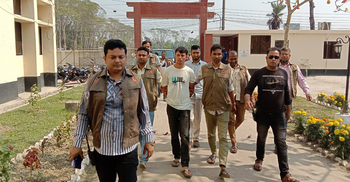 বরগুনায় গাঁজাসহ বরখাস্ত কনস্টেবল গ্রেফতার