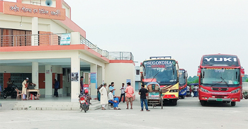 বরগুনায় শুক্রবার থেকে বাস ধর্মঘট