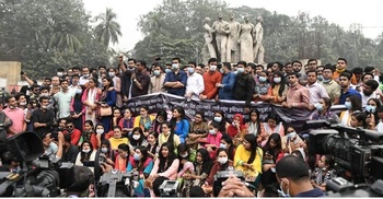 Sculpture demolition: Chhatra League stages protest