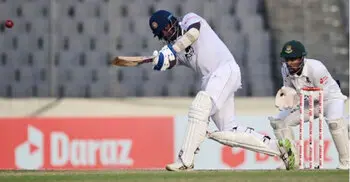 Sri Lanka take lead, reaching 369-5 at lunch