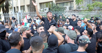 বৈরুতে বিক্ষোভে গুলি, নিহত ৫