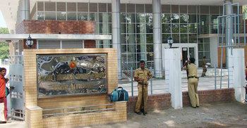 পশ্চিমবঙ্গে আটকে পড়া ৮১ বাংলাদেশি ফিরলেন বিশেষ ব্যবস্থায়