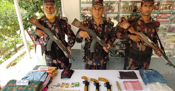 রাঙ্গামাটিতে বিজিবির অভিযানে অস্ত্র-গুলি উদ্ধার