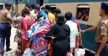 ভৈরবে ৪৬৪ ট্রেন যাত্রীকে এক লাখ টাকা জরিমানা