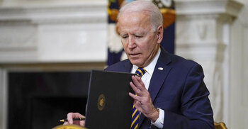 Biden lifts Trump-era ban blocking legal immigration to US