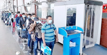 নমুনা পরীক্ষায় ‘উত্তীর্ণ’ হয়ে আমিরাতে গেলেন ৩০৪০৮ প্রবাসী