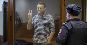 Putin critic Navalny loses appeal against jailing