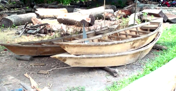 এই বর্ষায় নৌকার দাম কত?