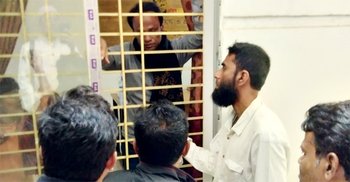 ২৭৯ বস্তা সরকারি চাল উদ্ধার, সাবেক আওয়ামী লীগ নেতা গ্রেফতার