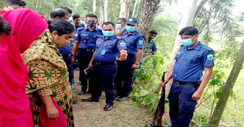 ভ্যানচালকের হাত-পা বাঁধা মরদেহ উদ্ধার